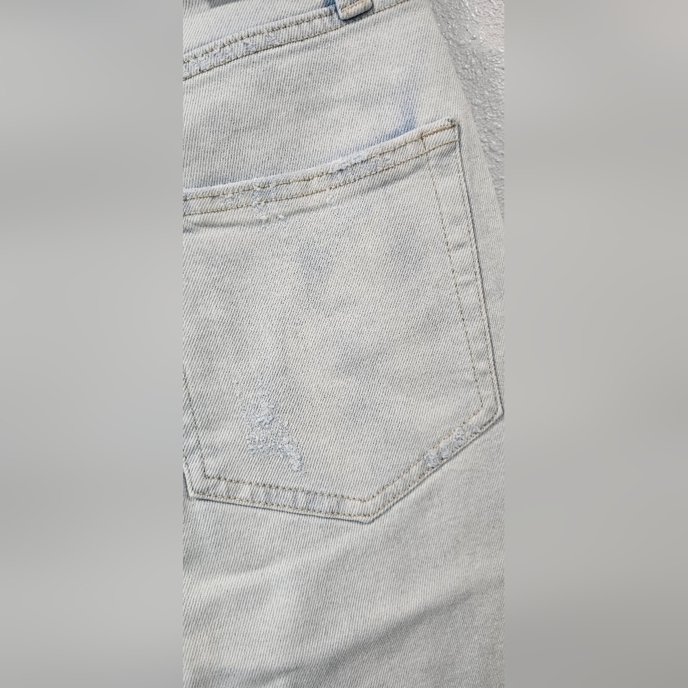 Wild Fable Womens Super High Rise Tapered Jeans Light Wash Size 2/27" Inseam NWT - Picture 6 of 11